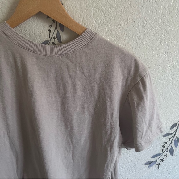 Basic tan boxy tee - Picture 2 of 4